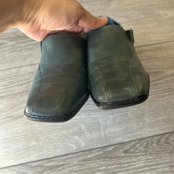 Naturalizer Sharon  Green Soft Smooth Leather Slip On Loafer Heels - Picture 6 of 16